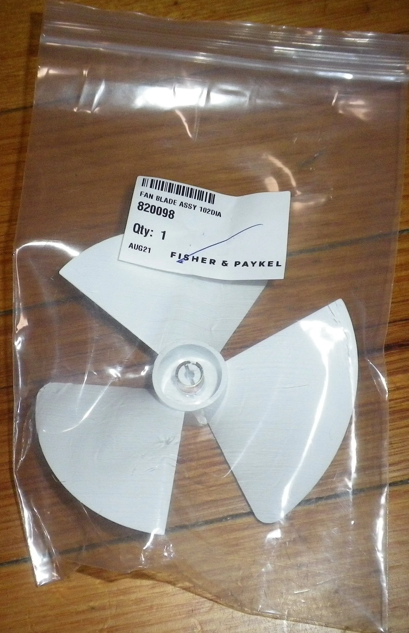 Genuine Fisher Paykel 10.2cm Plastic CW Fan 3mm Mount & 3 Blades - Part # FP820098