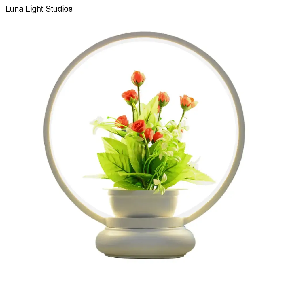 Stylish Metal LED Night Lamp with Plant Decoration - Round/Square Shape, Warm/White Light - for Bedroom Table