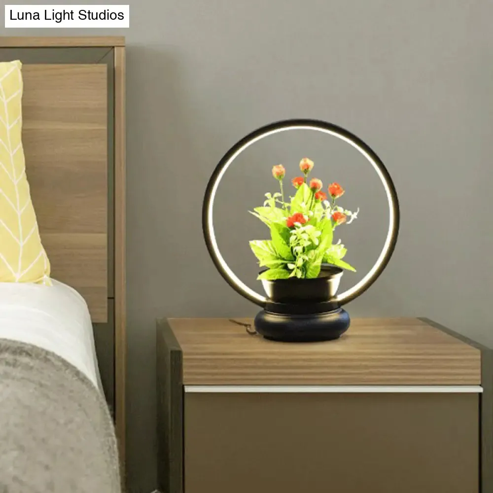 Stylish Metal LED Night Lamp with Plant Decoration - Round/Square Shape, Warm/White Light - for Bedroom Table