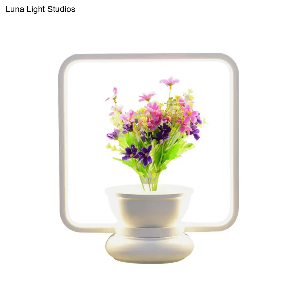 Stylish Metal LED Night Lamp with Plant Decoration - Round/Square Shape, Warm/White Light - for Bedroom Table