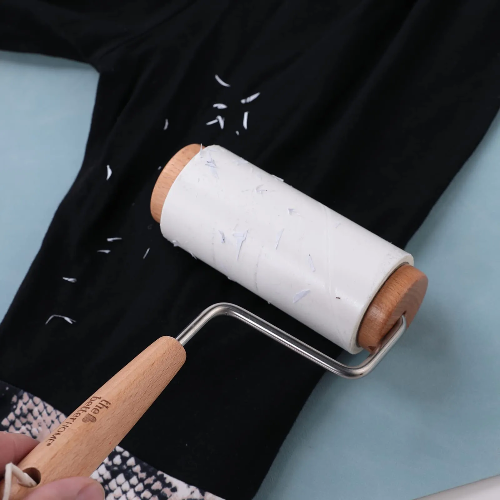 The Better Home Lint Roller for Clothes (1Pcs   2 Rolls, 60 Sheets/Roll)| Lint Remover for Clothes With Wooden Handle, Easy Tear Sheets| Clothes Roller Cleaner | Fabric Shaver For Lint, Pet Hair, Dust