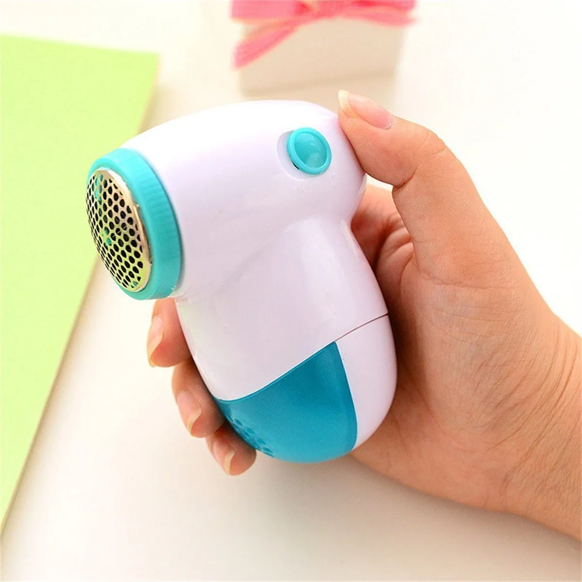 Ultra Lint Remover Fabric Shaver Electric Sweater Defuzzer